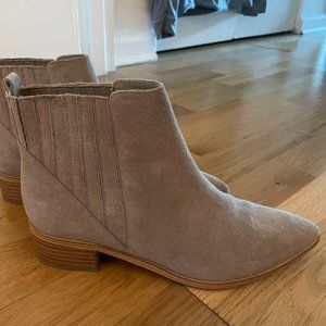 MARC FISHER LTD Chelsea Ankle Boot
